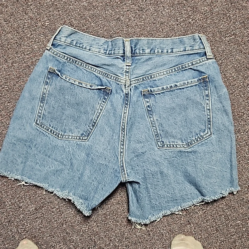 Old navy size 6 - Picture 3 of 6